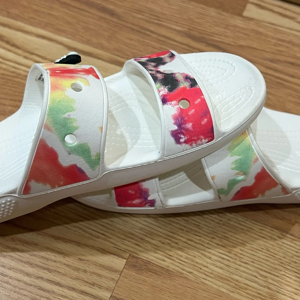 CROCS women’s size 7 flip flops - Picture 7 of 9